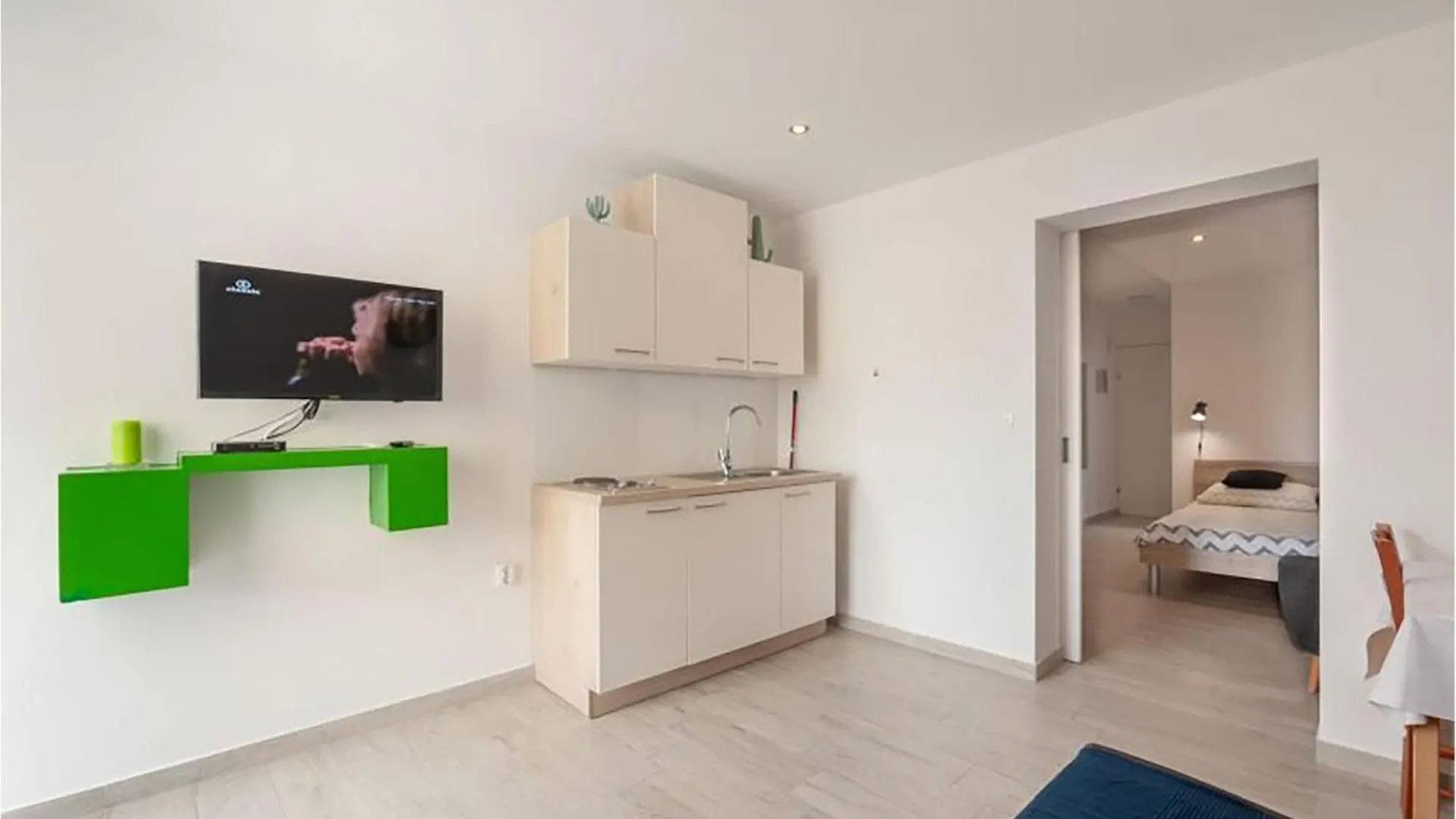 Awesome Apartment In Povljana With Kitchen